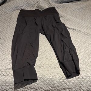 Lululemon Black Capri Pants
